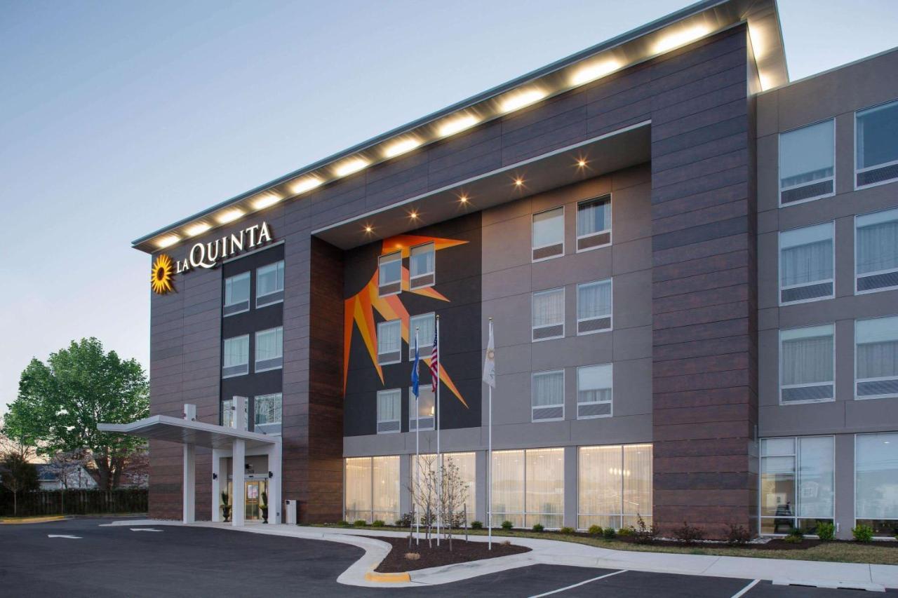 La Quinta Inn & Suites By Wyndham Manassas, Va- Dulles Airport Bagian luar foto