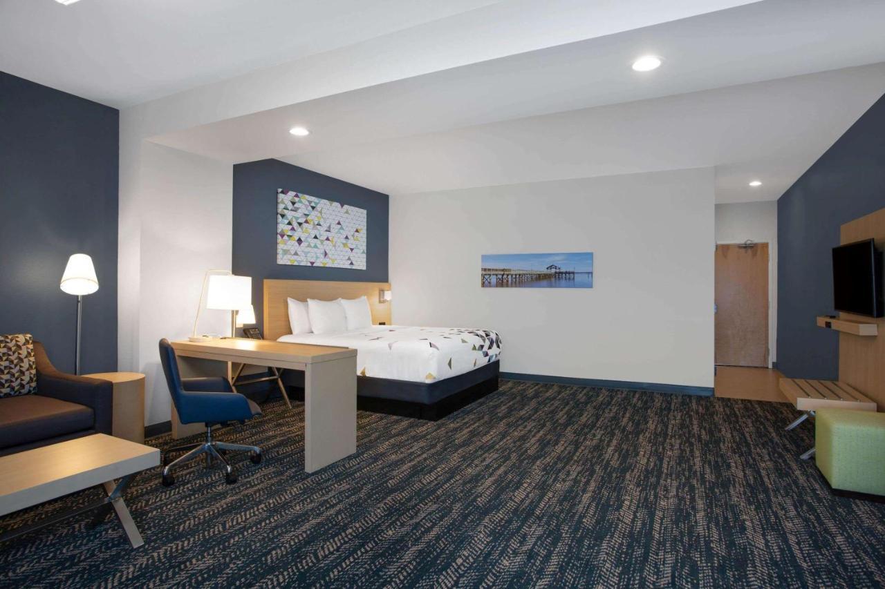 La Quinta Inn & Suites By Wyndham Manassas, Va- Dulles Airport Bagian luar foto